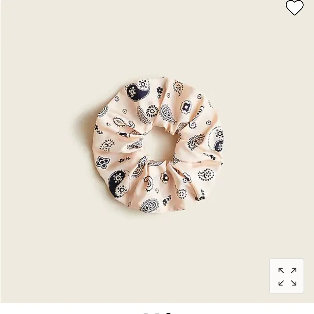 Jcrew Oversized silk scrunchie in printed paisley Item‎ BB066 Pale Pink